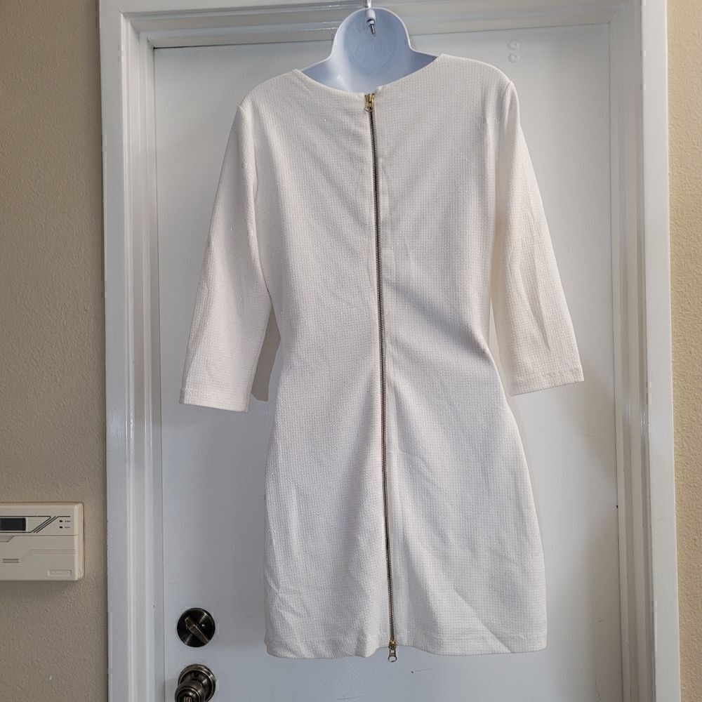 Marciano white dress with gold thread throughout and a gold zipper - Picture 3 of 8